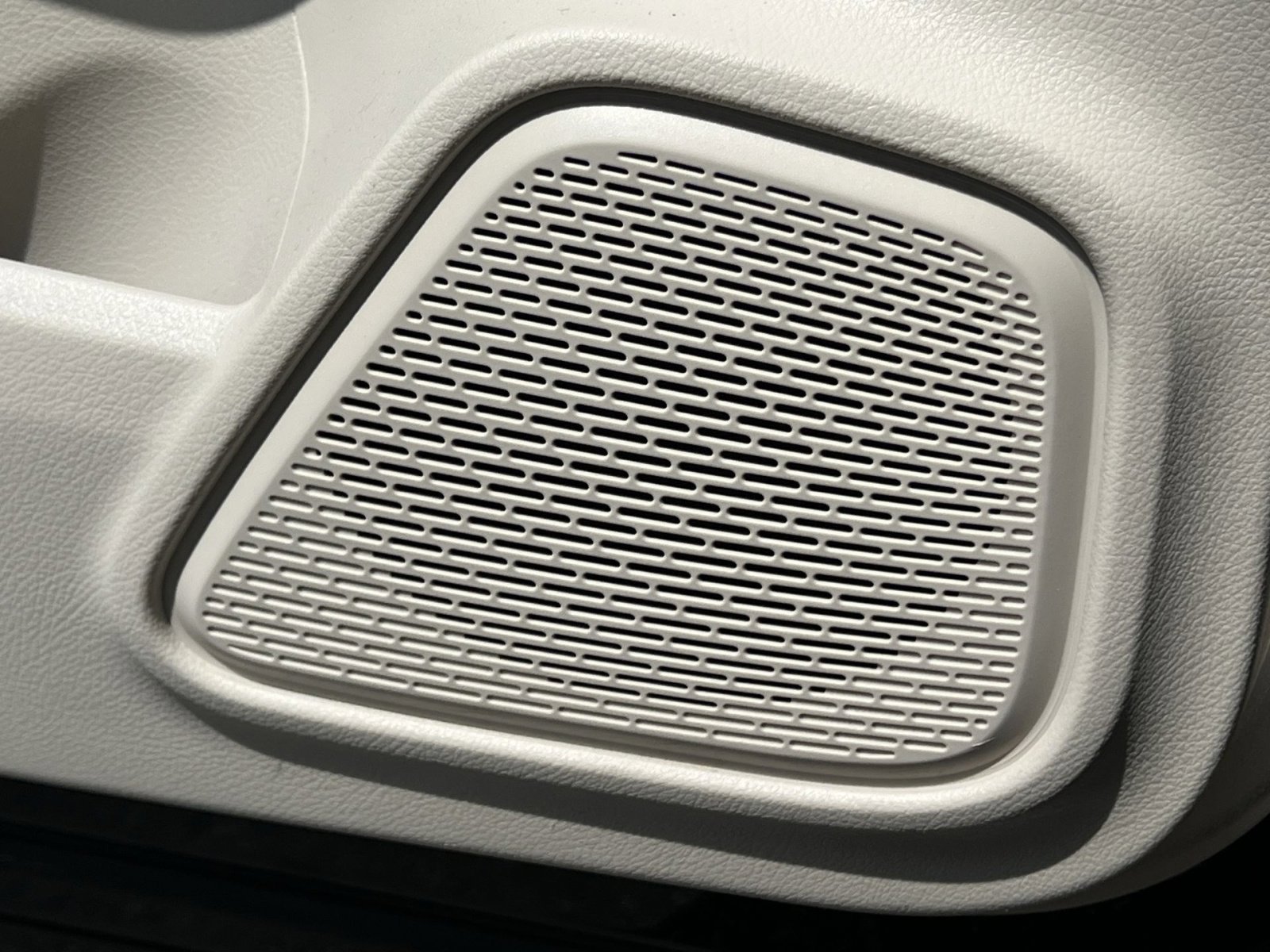 Certified 2021 Mercedes-Benz GLB 250 4MATIC image 36