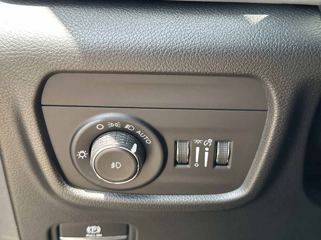 New 2026 Jeep Grand Cherokee Limited AWD/4WD image 27