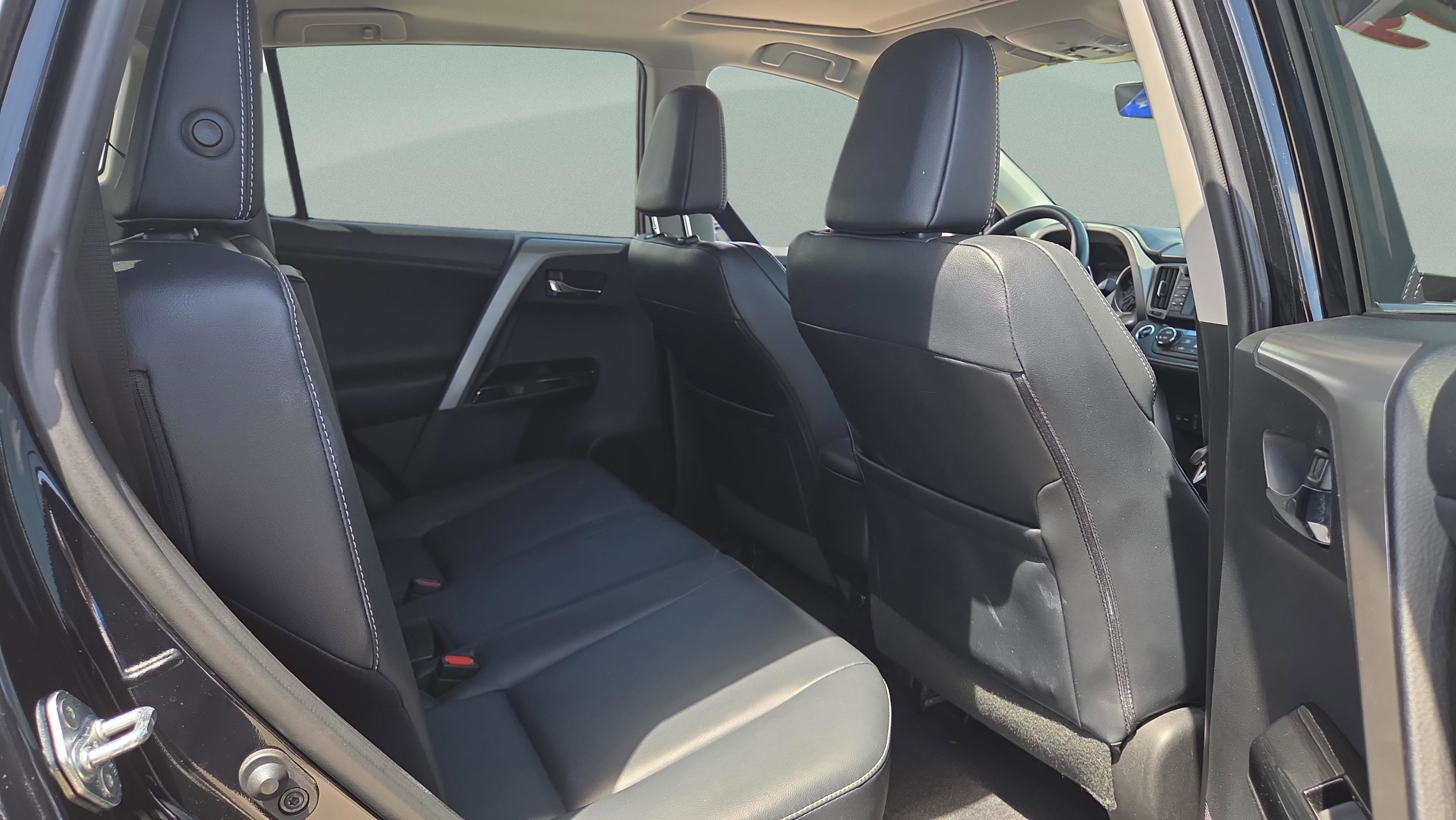 Used 2016 Toyota RAV4 Limited FWD image 18