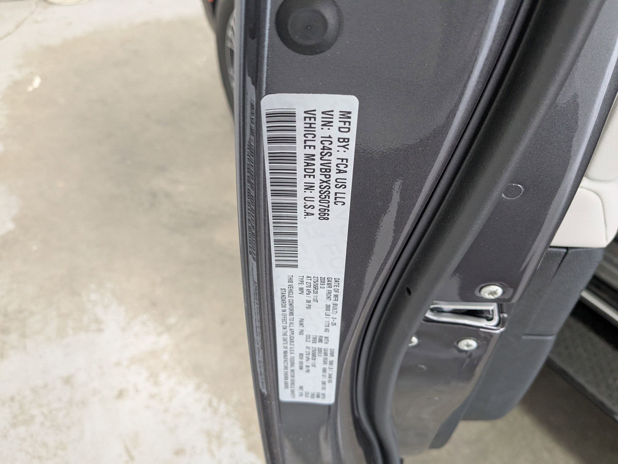 New 2025 Jeep Wagoneer Series II w/ 8-Passenger Seating Package image 19