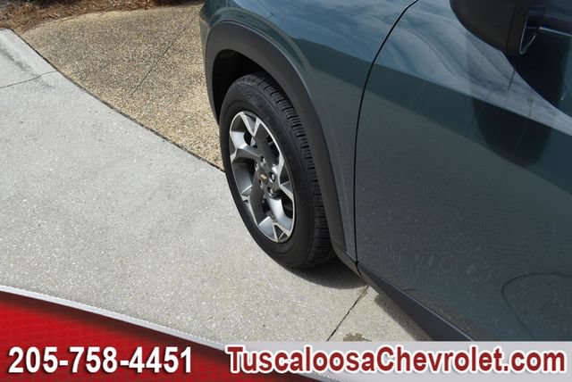 Used 2025 Chevrolet Trax LT FWD image 15