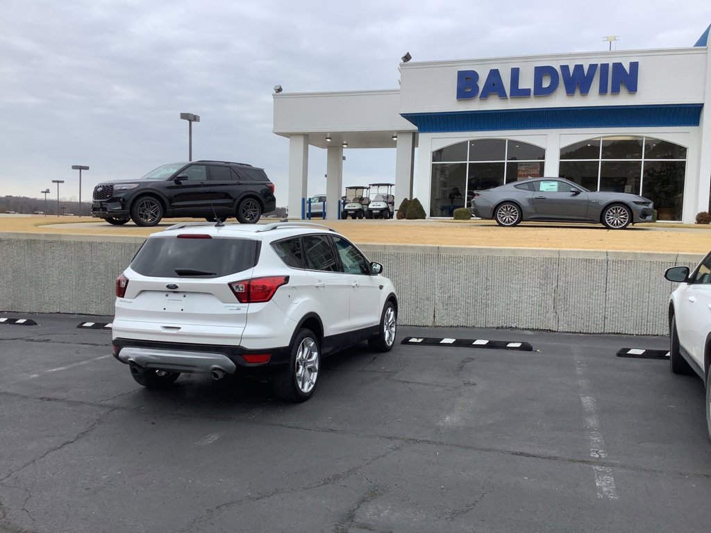 Used 2019 Ford Escape Titanium image 7