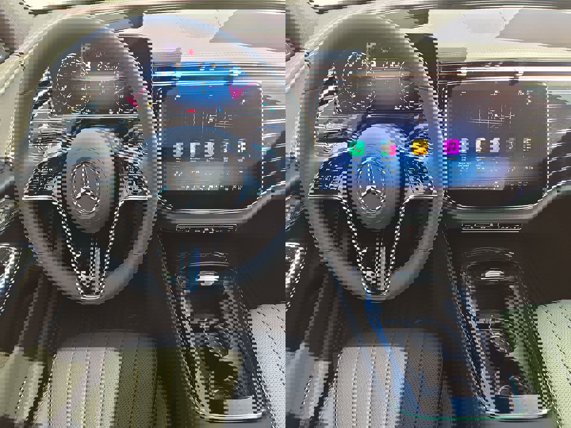 New 2025 Mercedes-Benz E 350 4MATIC Sedan image 14