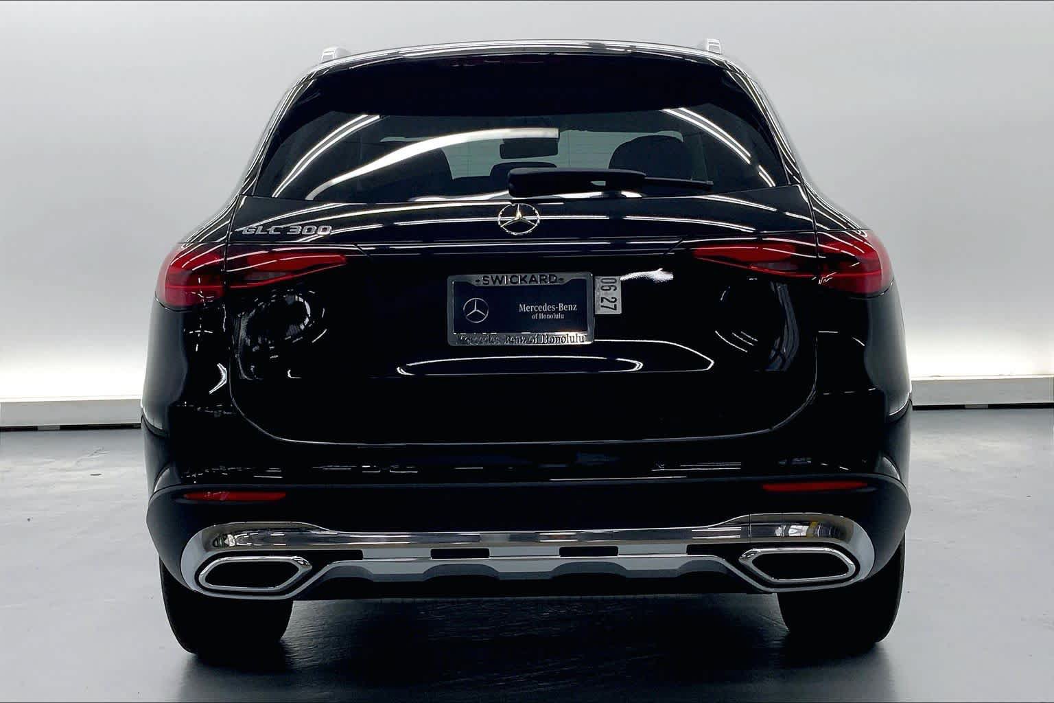 Used 2023 Mercedes-Benz GLC 300 image 4