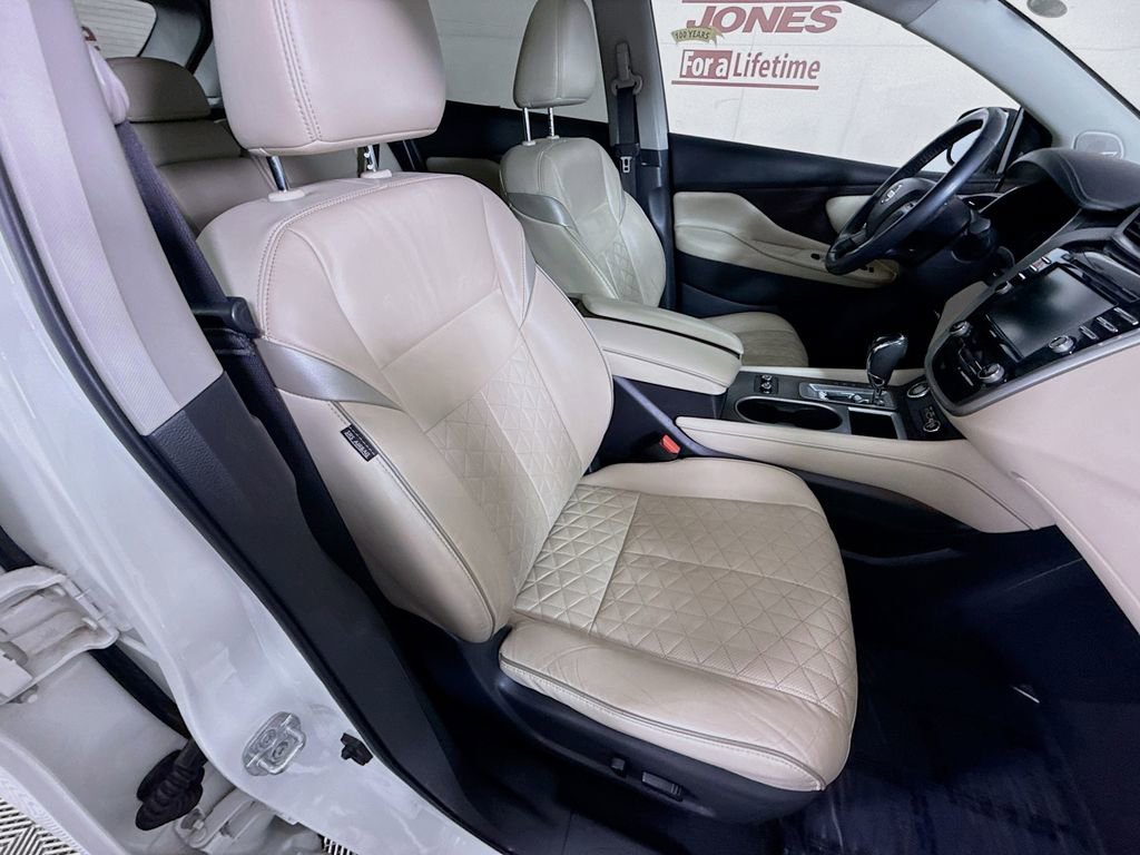 Used 2020 Nissan Murano Platinum w/ Cargo Package image 34
