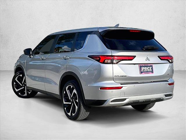 Used 2022 Mitsubishi Outlander SE FWD image 13