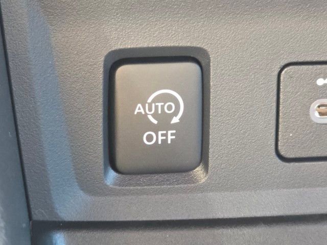 New 2025 Nissan Sentra SR w/ Trunk Package image 9