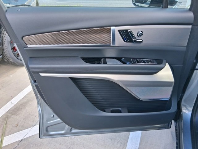 New 2026 Cadillac Vistiq Sport w/ LPO, Floor Liner Package image 16