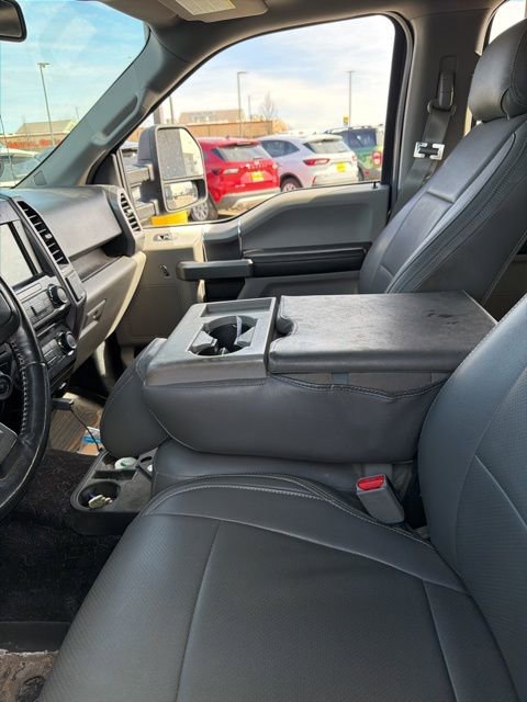 Used 2017 Ford F150 XLT w/ Equipment Group 302A Luxury image 6