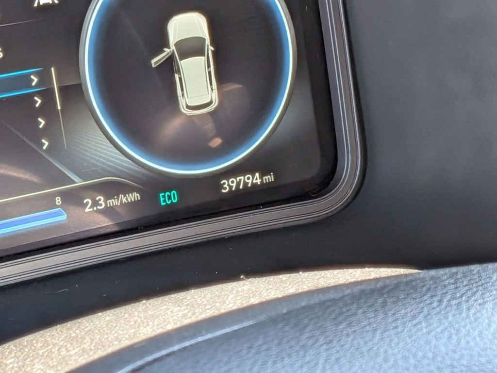 Certified 2023 Hyundai Kona SE w/ Cargo Package image 21