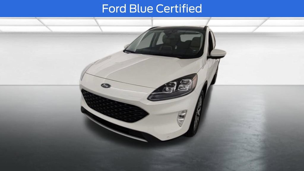 Certified 2022 Ford Escape Titanium w/ Class II Trailer Tow Package image 2