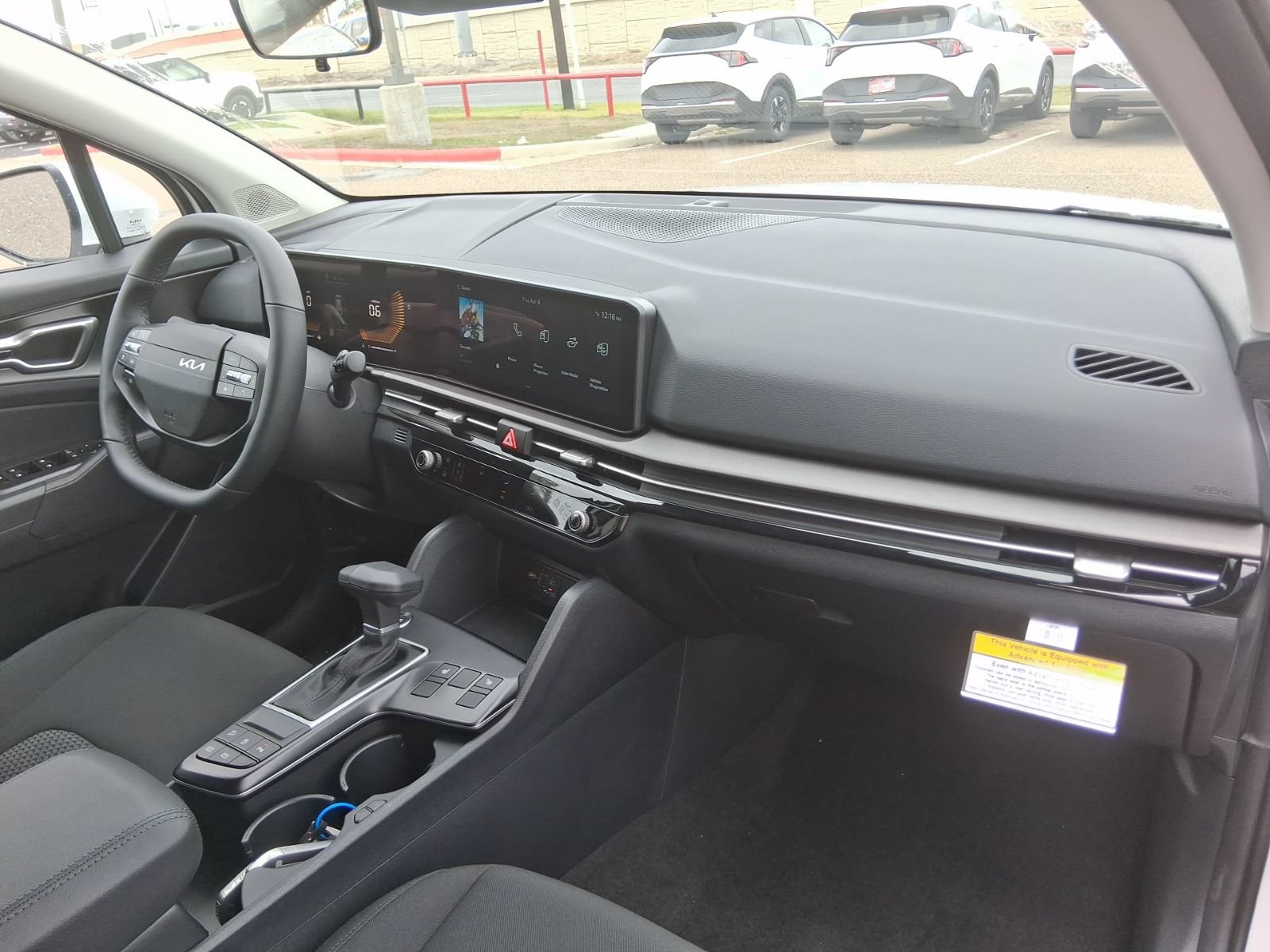 New 2026 Kia Sportage LX w/ LX Convenience Package FWD image 11