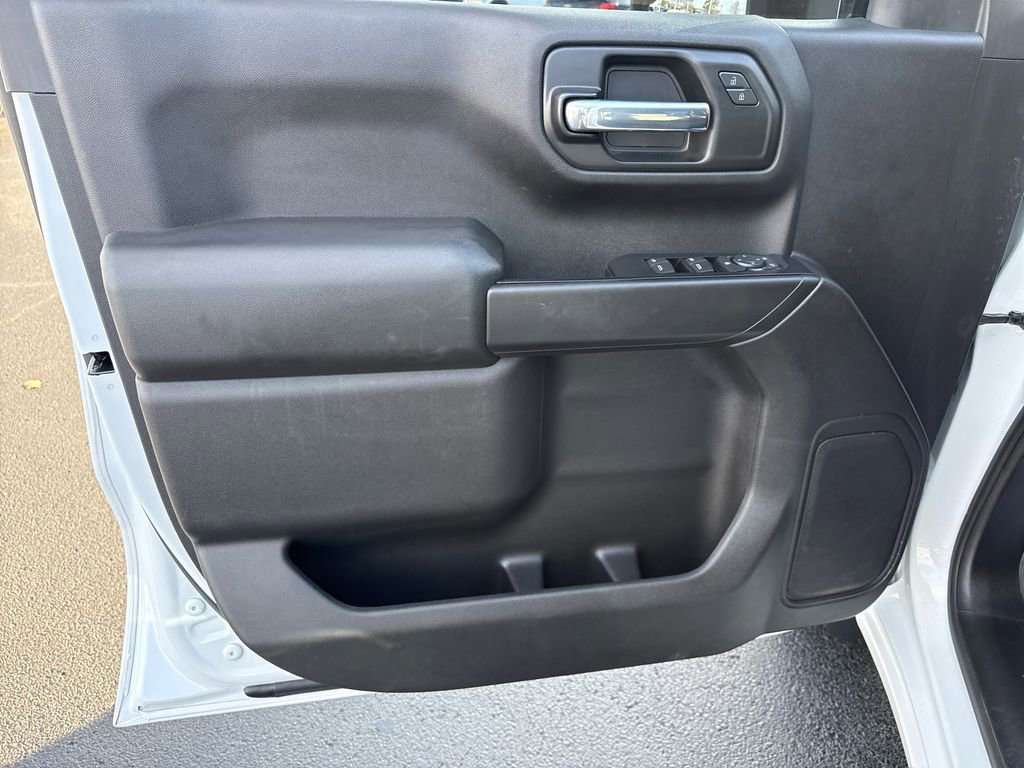 Used 2021 Chevrolet Silverado 1500 Custom w/ Custom Max Trailering Package image 12