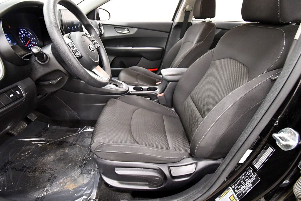 Certified 2019 Kia Forte LXS image 14