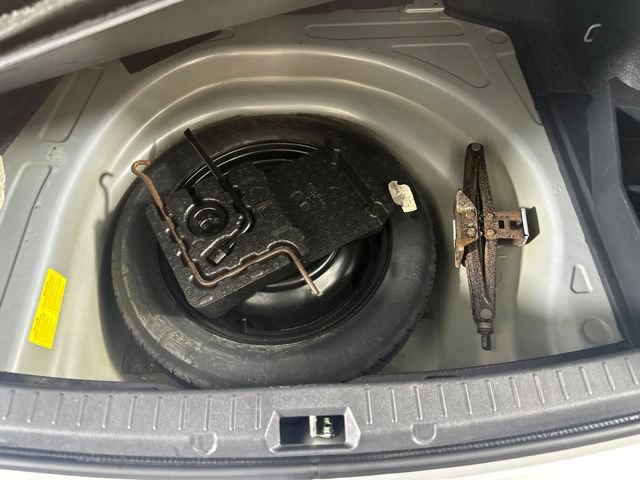 Used 2010 Toyota Corolla FWD image 11