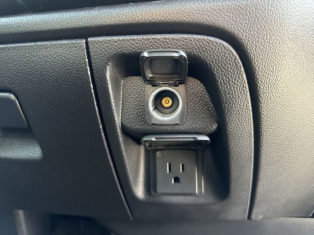 Used 2016 Chevrolet Silverado 1500 LT w/ All Star Edition AWD/4WD image 33