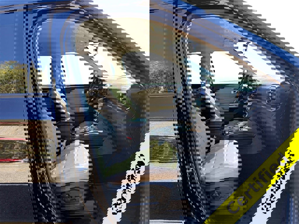 Used 2020 Ford Explorer XLT w/ Equipment Group 202A image 15