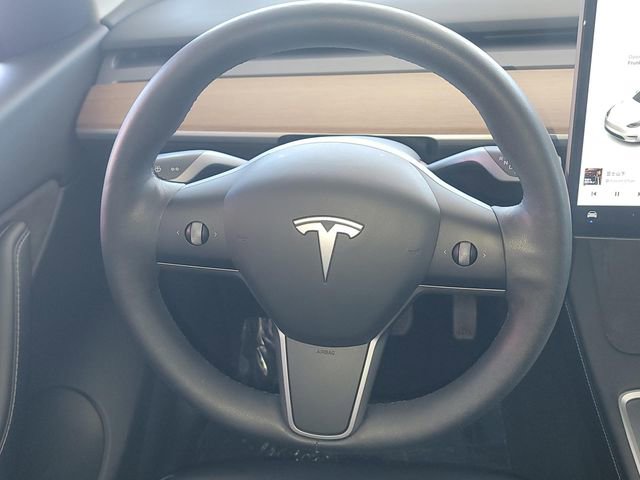 Used 2021 Tesla Model Y Long Range image 15
