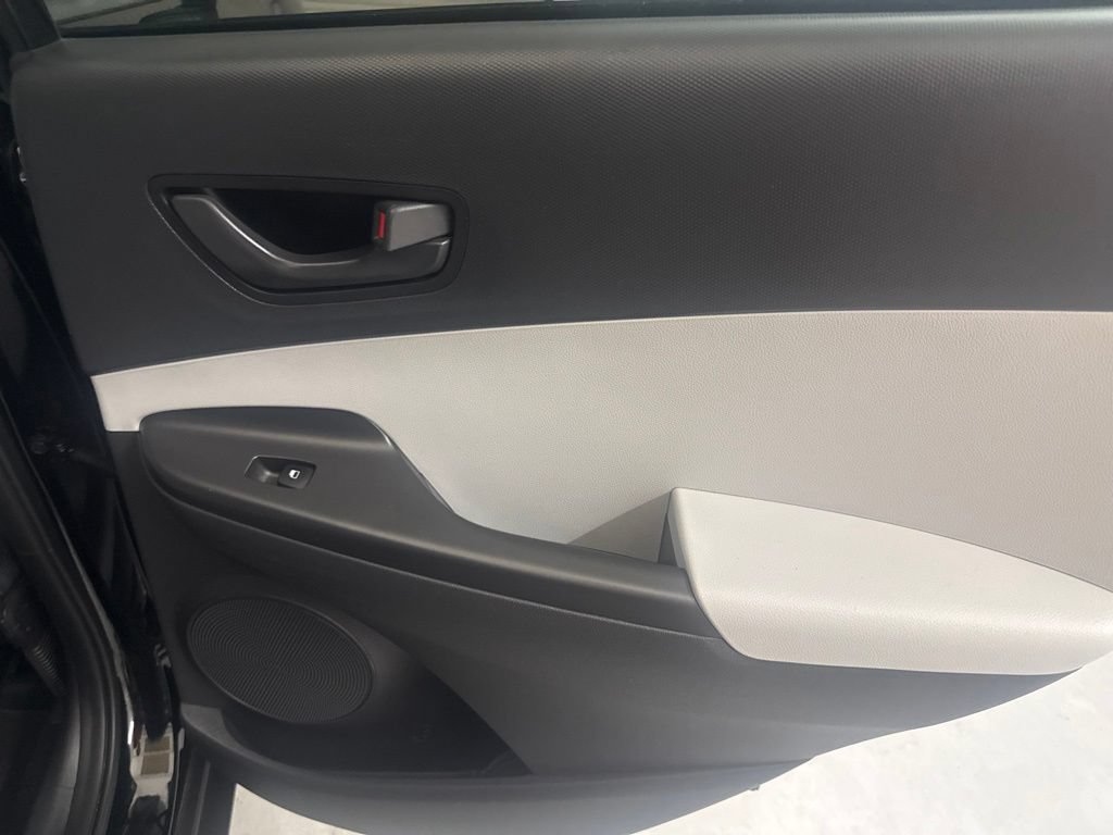 Used 2023 Hyundai Kona SEL FWD image 17
