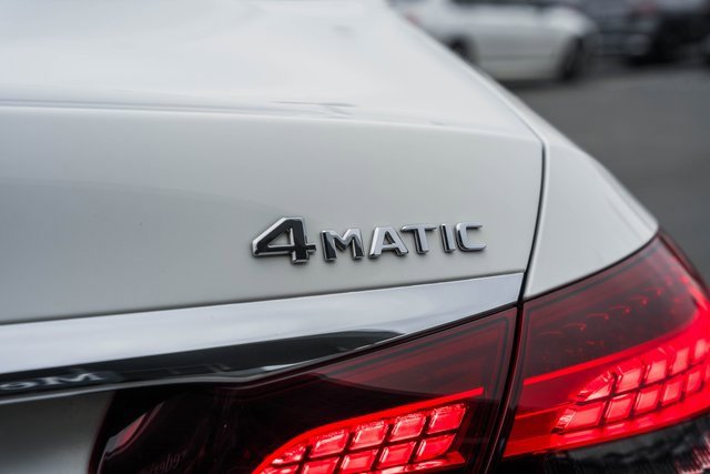 Certified 2023 Mercedes-Benz E 350 4MATIC Sedan w/ Premium Package image 9