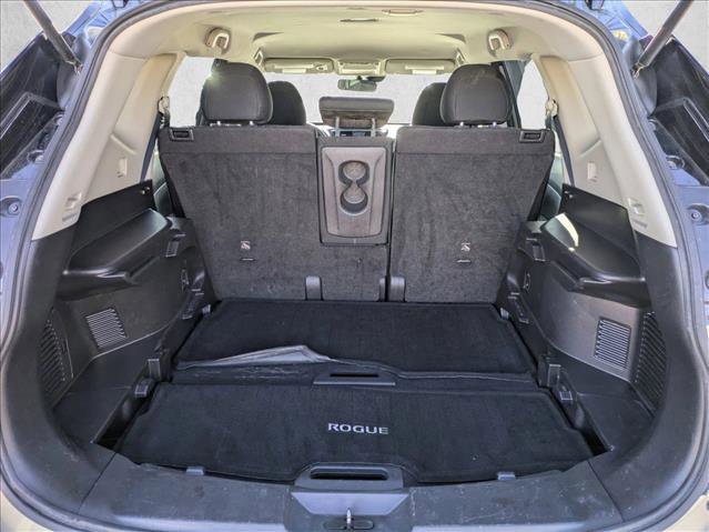 Used 2020 Nissan Rogue S image 6