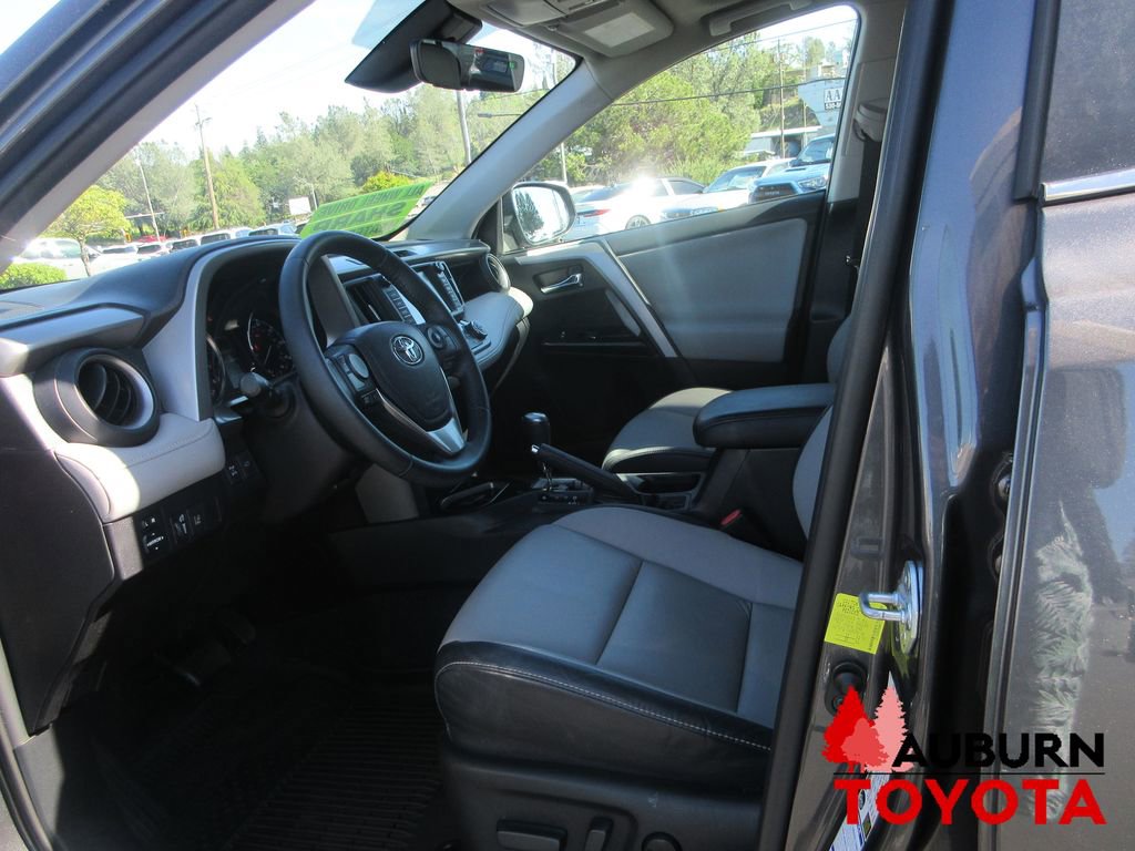 Used 2017 Toyota RAV4 Limited w/ Advanced Technology Package image 25