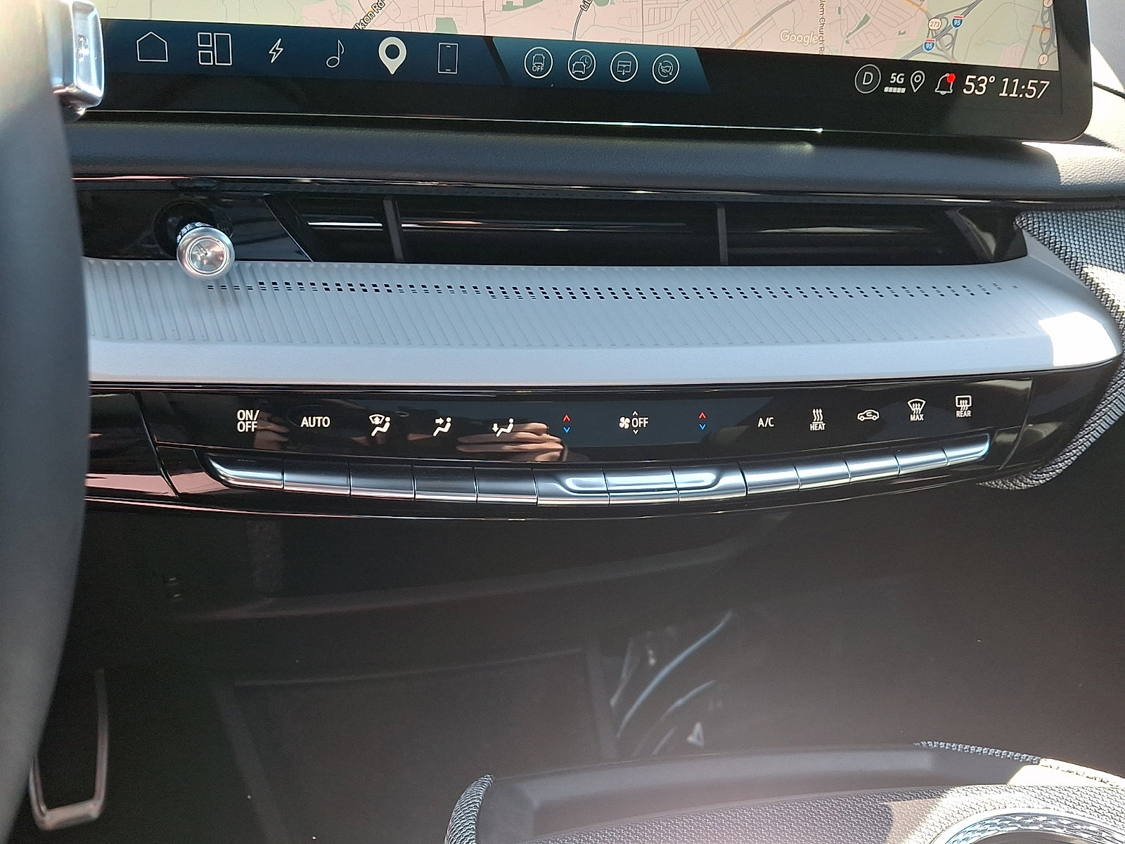 Used 2025 Cadillac Optiq Sport 1 AWD/4WD image 16