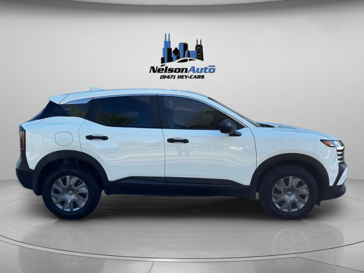 Used 2025 Nissan Kicks S AWD/4WD image 3