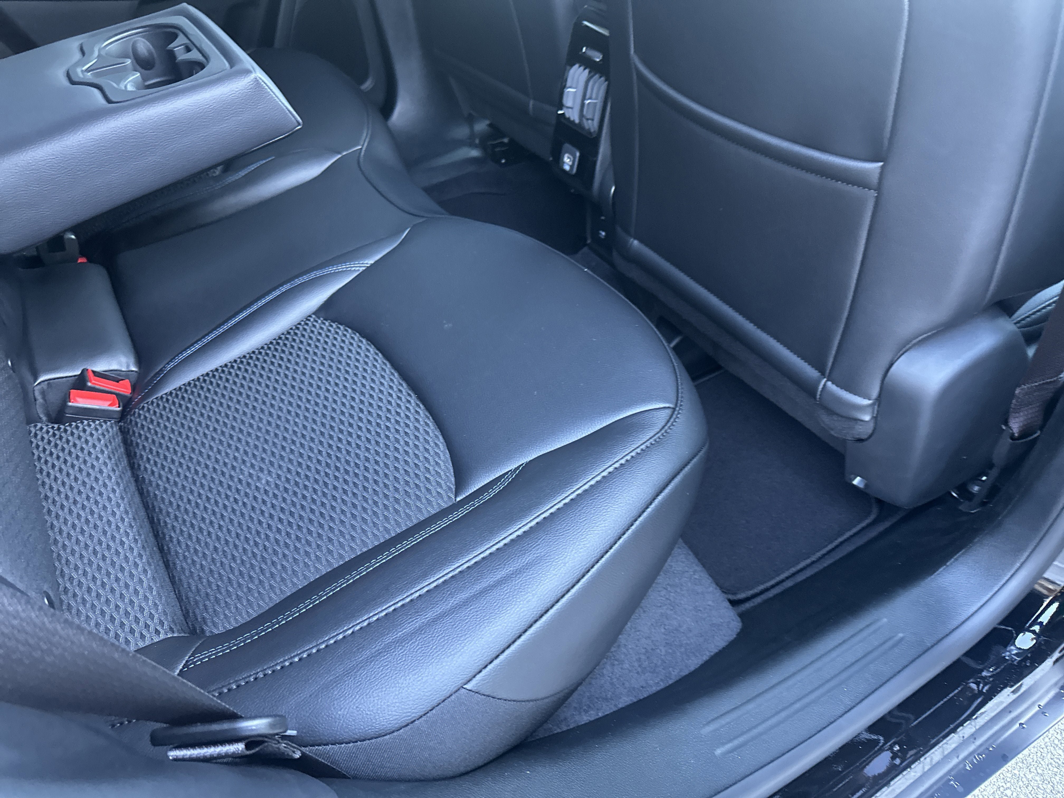 New 2026 Jeep Compass Latitude AWD/4WD image 23