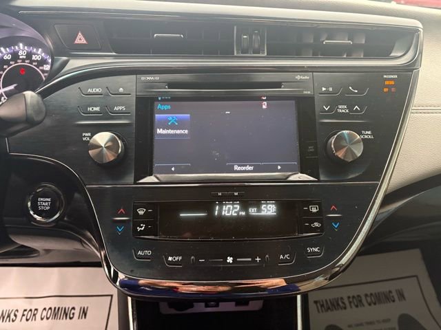 Used 2018 Toyota Avalon XLE Premium image 19