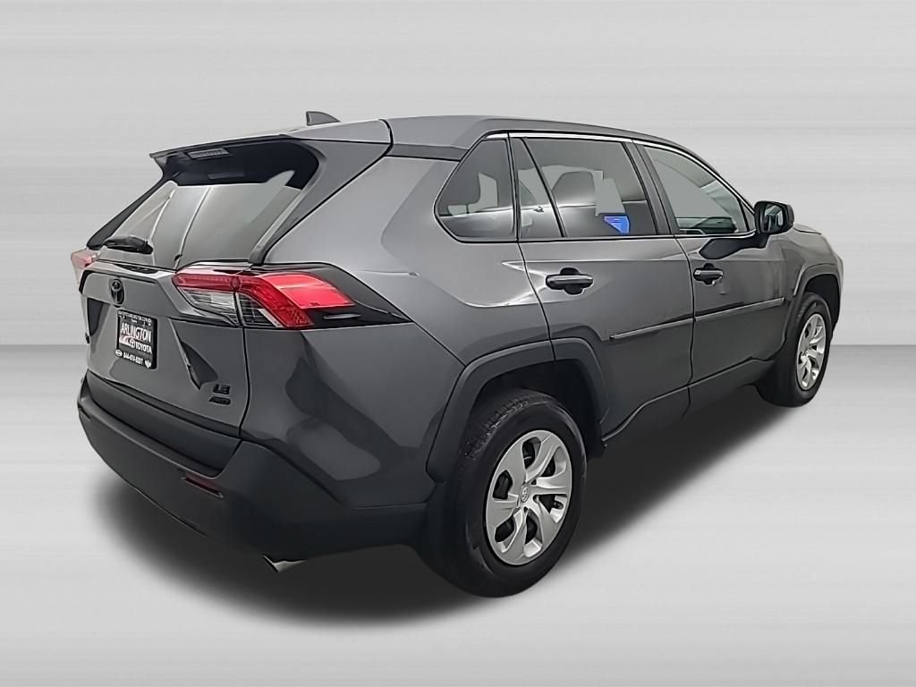 Used 2023 Toyota RAV4 LE AWD/4WD image 5