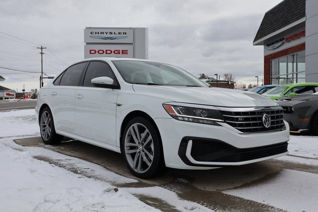Used 2021 Volkswagen Passat 2.0T R-Line FWD image 3