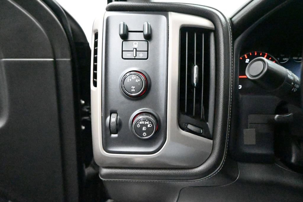 Used 2015 GMC Sierra 3500 Denali w/ Duramax Plus Package AWD/4WD image 17