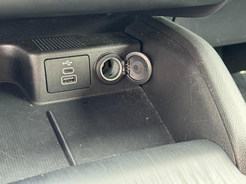 Used 2025 Ford Escape ST-Line image 21