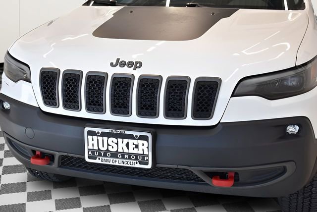Used 2019 Jeep Cherokee Trailhawk AWD/4WD image 14