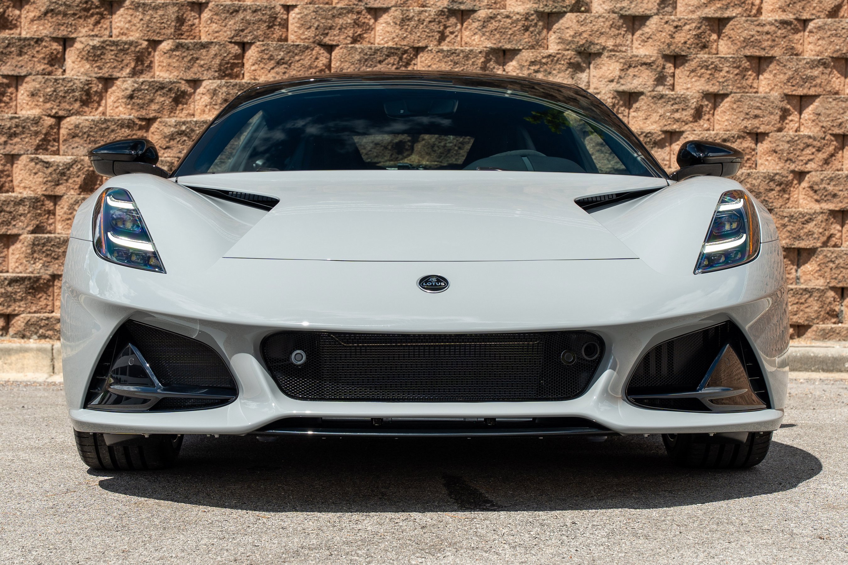 New 2025 Lotus Emira image 29