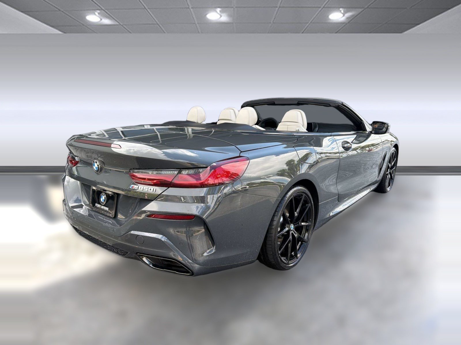 Used 2026 BMW M850i xDrive Convertible AWD/4WD image 9