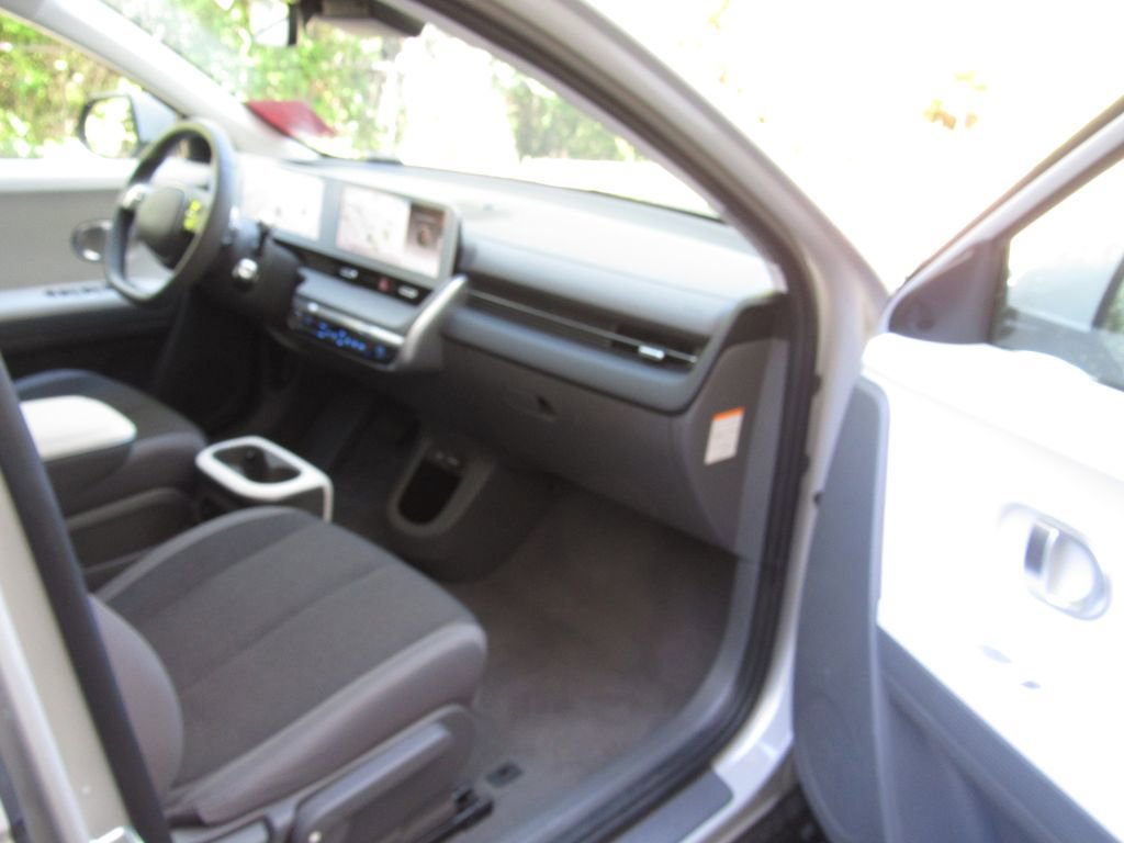 Used 2024 Hyundai Ioniq 5 SEL AWD/4WD image 18