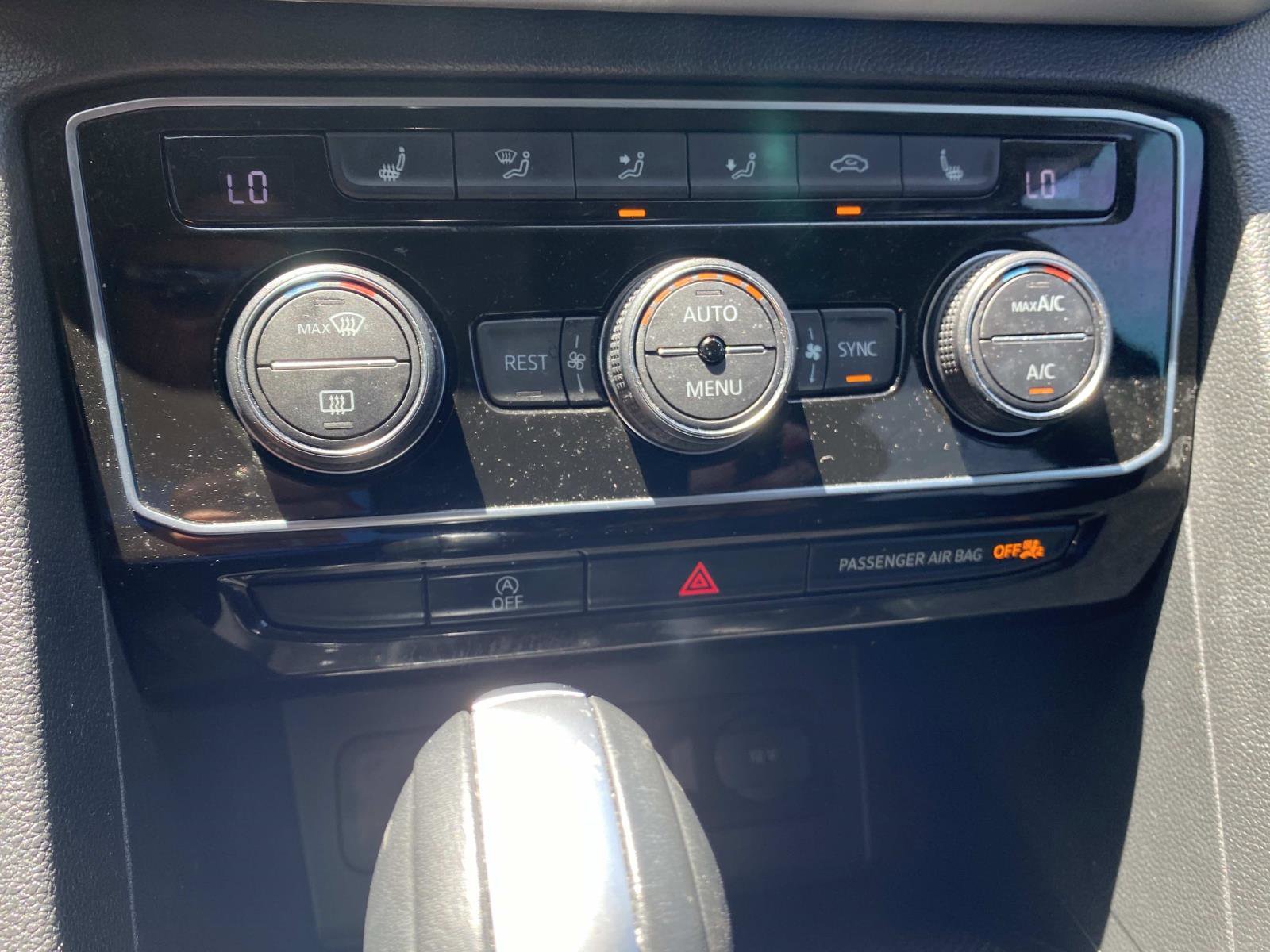 Used 2022 Volkswagen Atlas SE FWD image 23