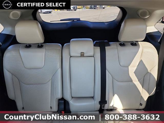 Used 2019 Ford Edge Titanium w/ Equipment Group 301A image 23