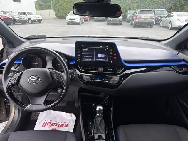 Used 2021 Toyota C-HR XLE FWD image 28