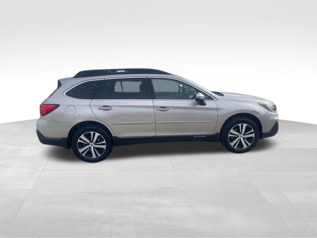 Used 2018 Subaru Outback 3.6R Limited image 9