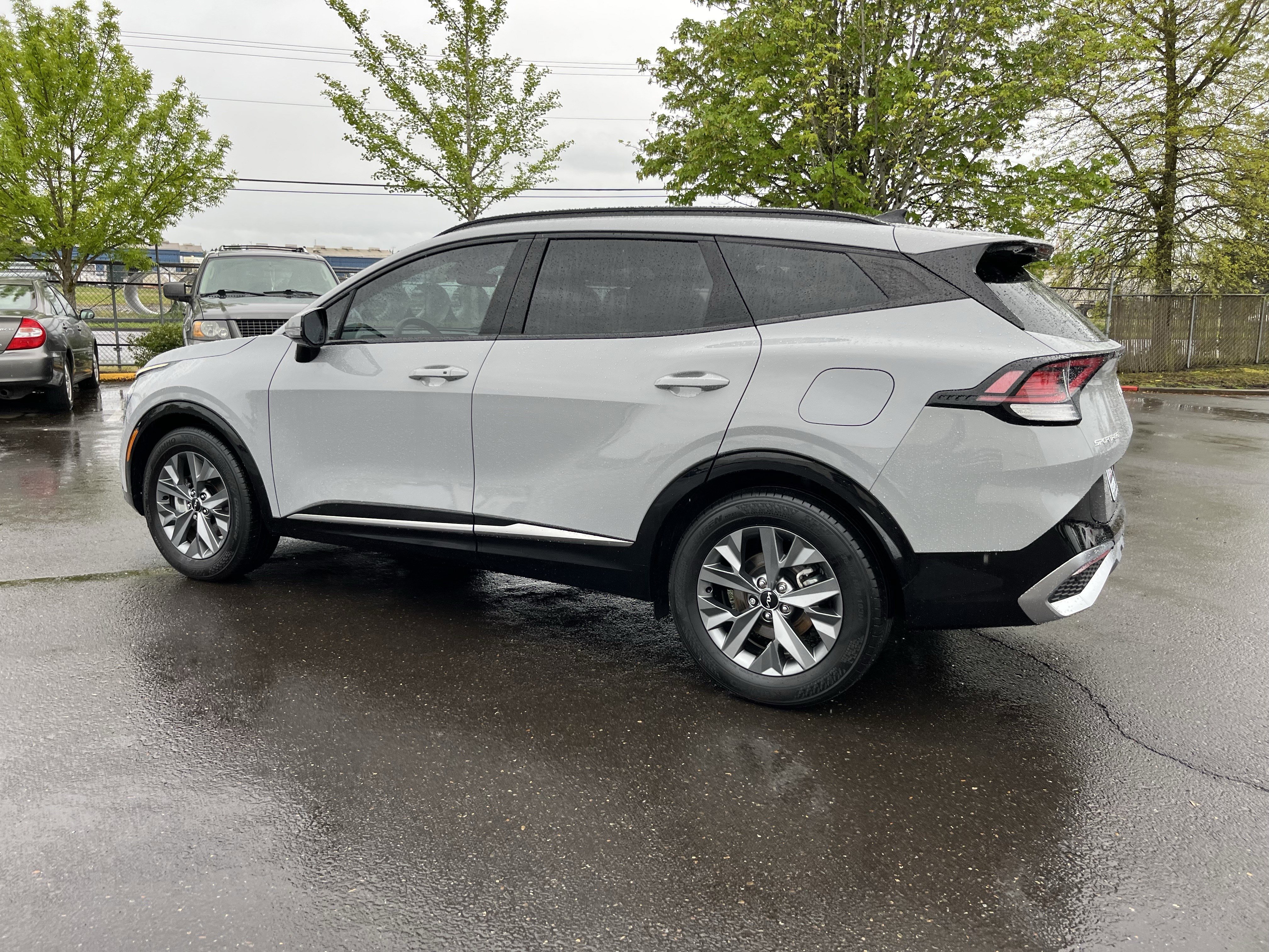 Used 2023 Kia Sportage SX image 3