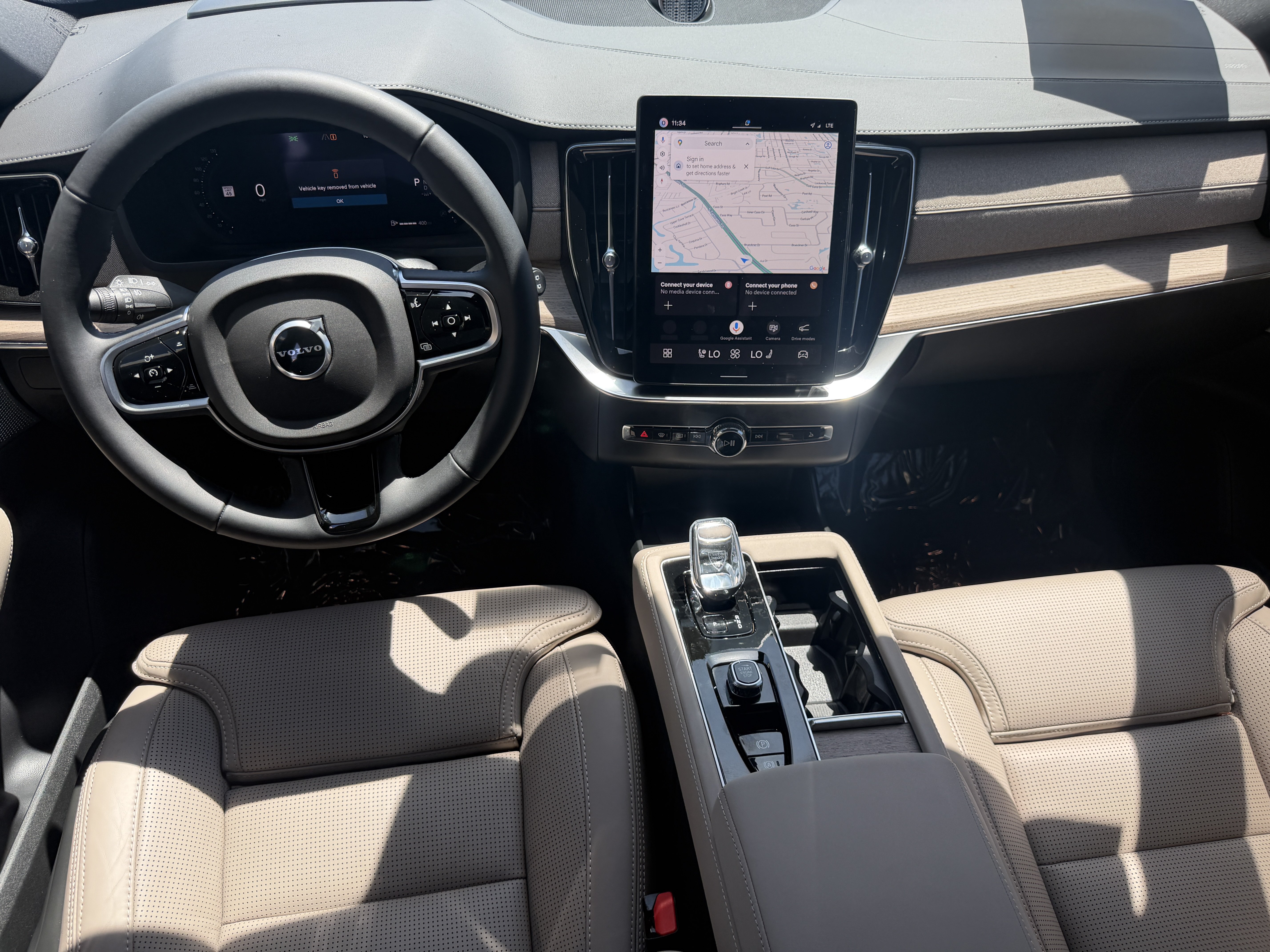 Certified 2026 Volvo XC90 B6 Ultra w/ Protection Package AWD/4WD image 13