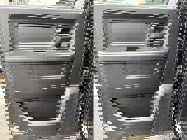 Used 2015 RAM 1500 Express image 12