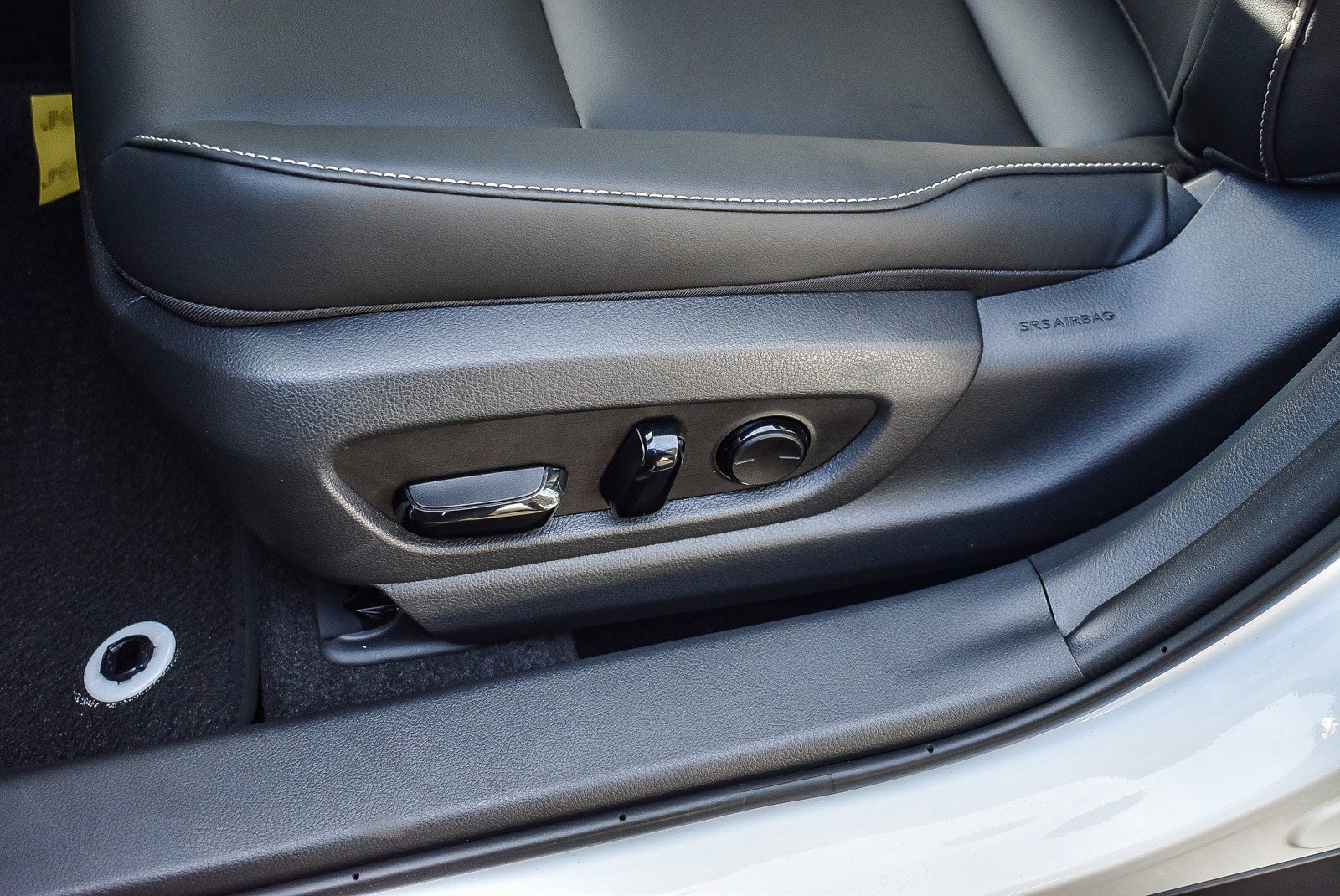 New 2026 Lexus UX 300h FWD image 21