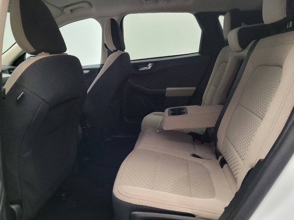 Used 2020 Ford Escape SE FWD image 18