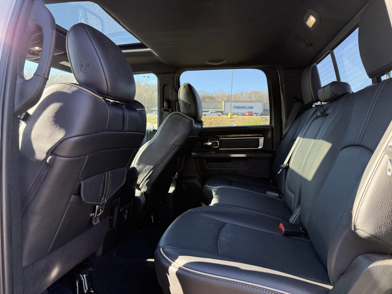 Used 2018 RAM 1500 Limited image 19