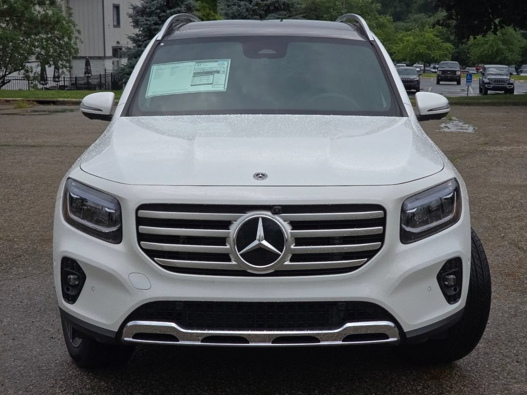 New 2026 Mercedes-Benz GLB 250 4MATIC image 9