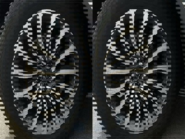 Used 2021 Lincoln Aviator Reserve w/ Elements Package Plus image 10